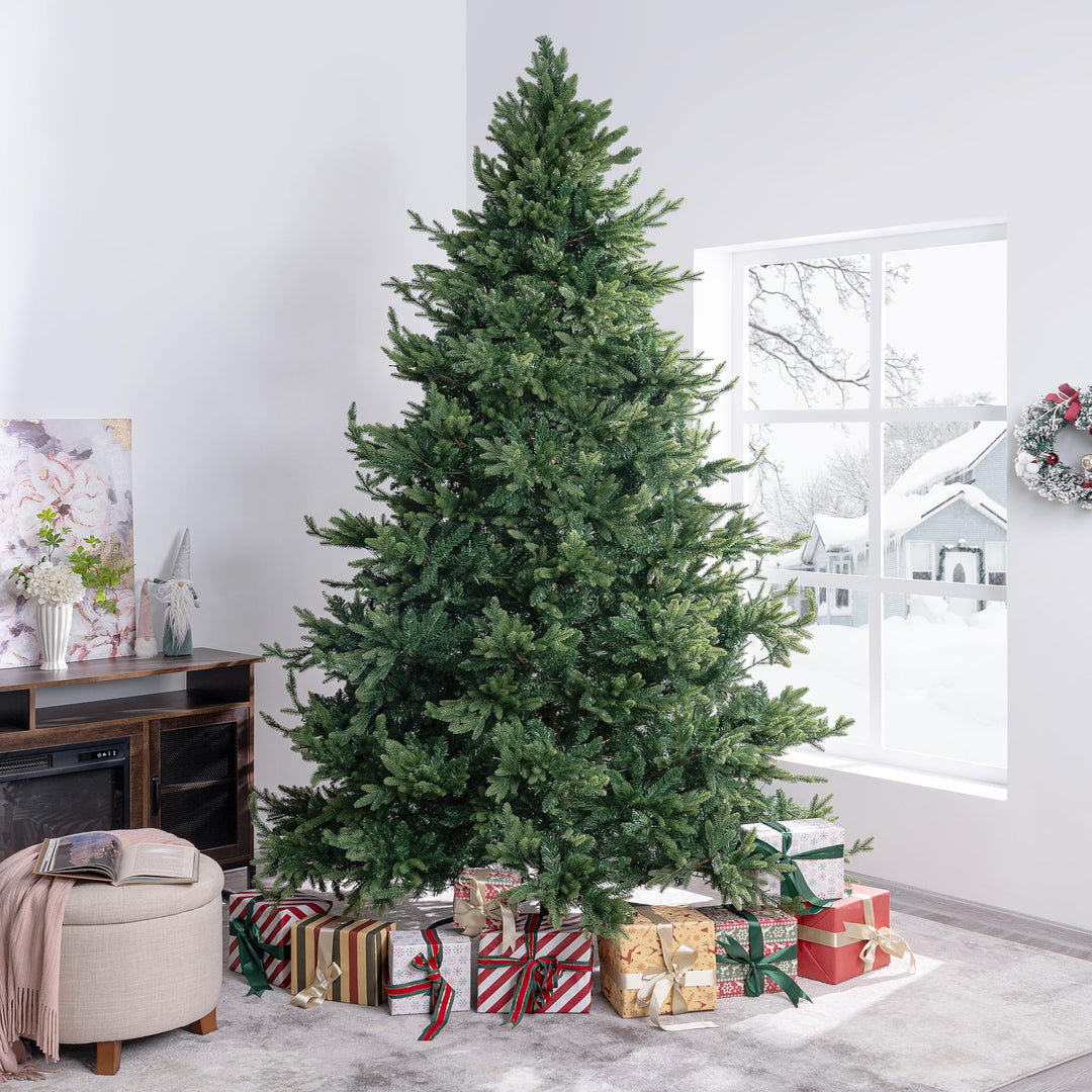 Kinsley Pre-Lit Artificial Christmas Tree with Lights - 9 ft