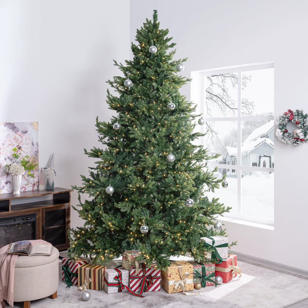 Kinsley Pre-Lit Artificial Christmas Tree with Lights - 9 ft
