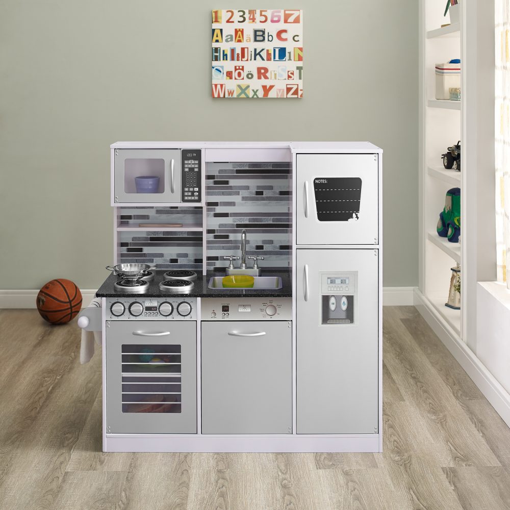 Play Kitchen Set, Realistic Pretend Play Kids Kitchen by Naomi Home - 7